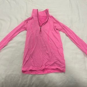 LULULEMON quarter zip top